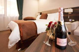 Отель Wellness & Spa Hotel ACD Херцег-Нови Двухместный номер с 1 кроватью и балконом-8