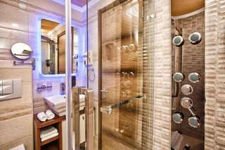 Отель Wellness & Spa Hotel ACD Херцег-Нови Двухместный номер с 1 кроватью и балконом-13