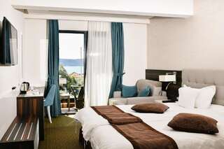 Отель Wellness & Spa Hotel ACD Херцег-Нови Двухместный номер "Комфорт" с 1 кроватью и балконом-2